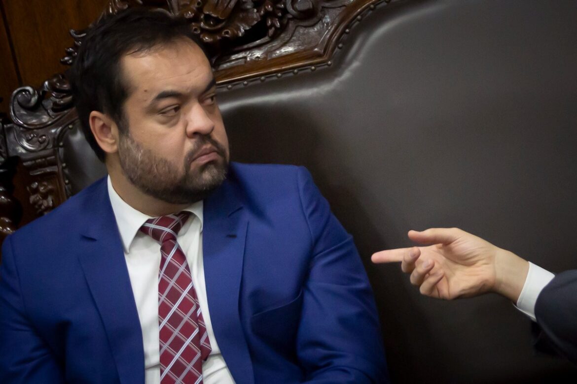 ministro-deve-suspender-julgamento-que-visa-cassar-claudio-castro