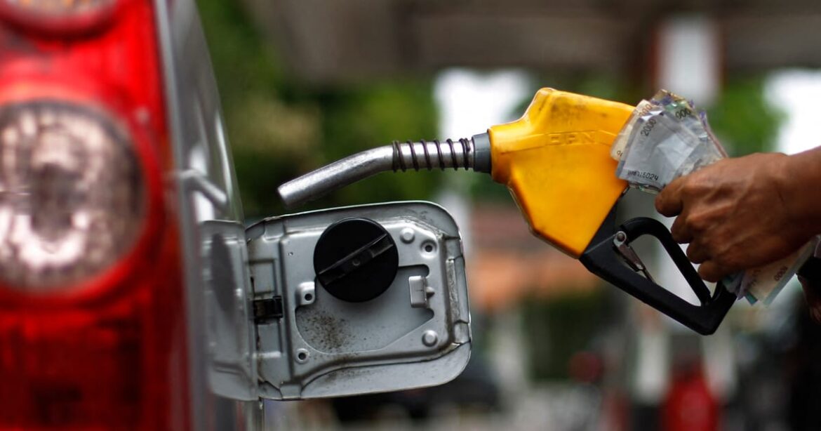 gasolina-sobe-nos-postos-junto-com-etanol-apesar-de-reducao-no-preco-da-petrobras,-aponta-valecard
