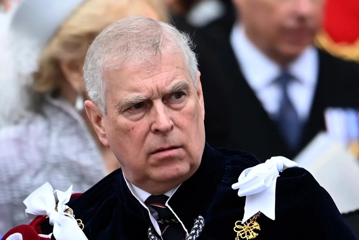 reino-unido-retira-titulo-de-principe-de-andrew-apos-desdobramentos-do-caso-epstein