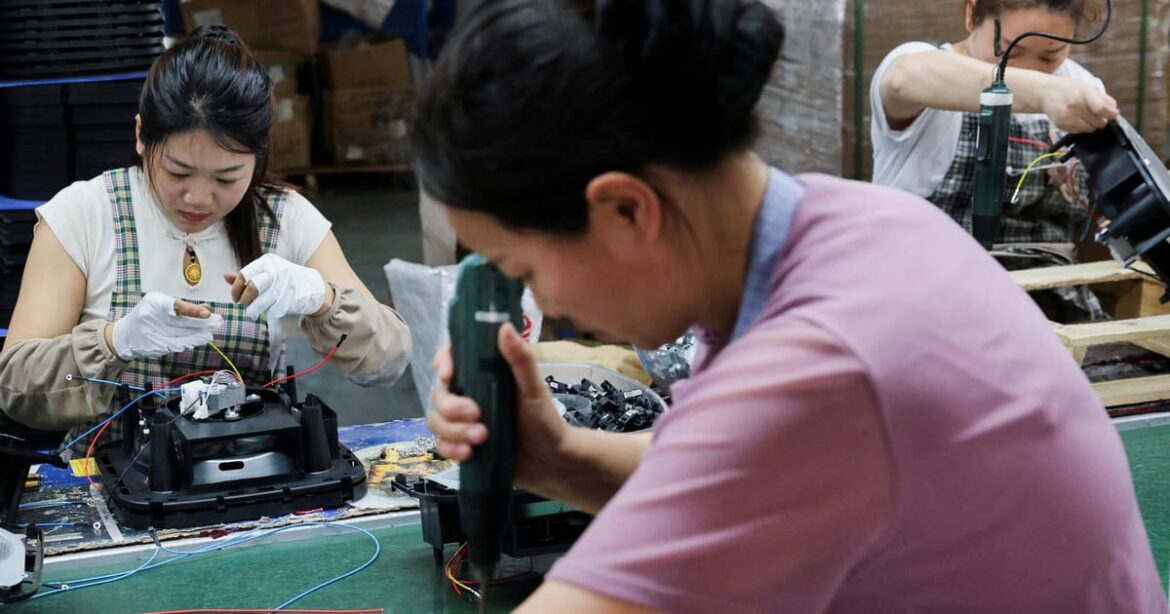 atividade-industrial-da-china-sofre-reves-em-outubro-com-esgotamento-dos-pedidos-de-exportacao