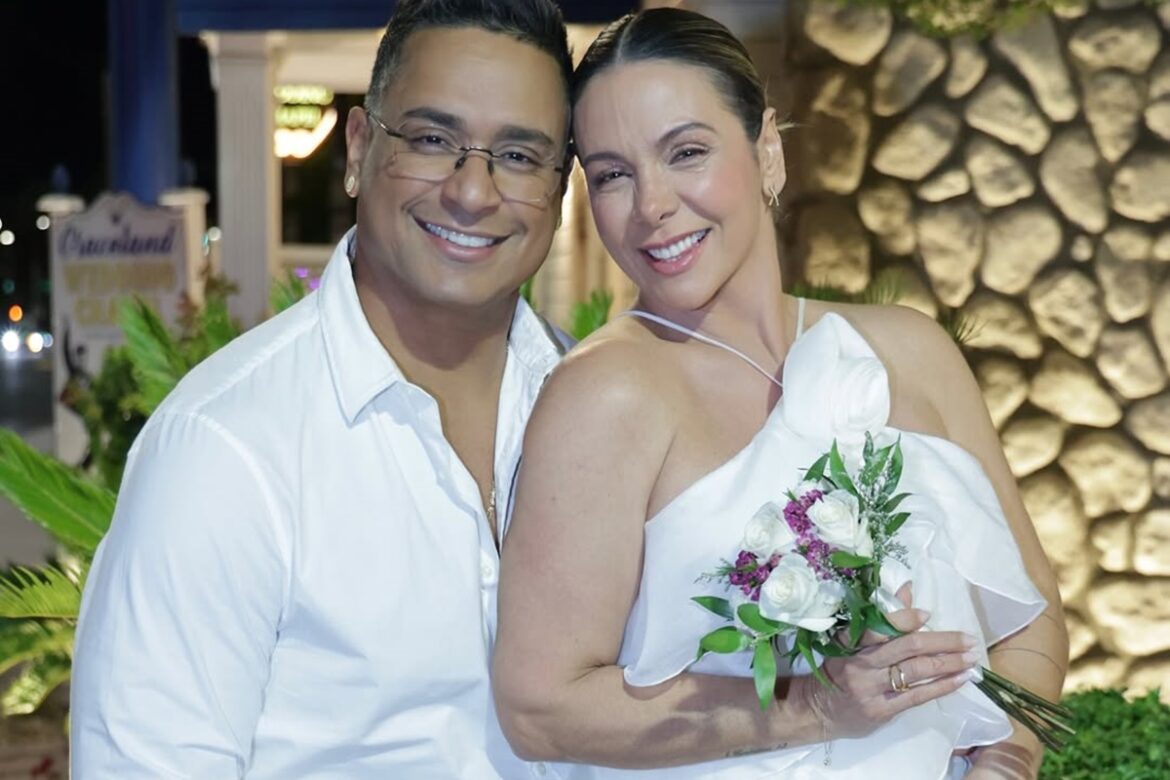 fotos:-carla-perez-e-xanddy-renovam-votos-de-casamento-em-las-vegas
