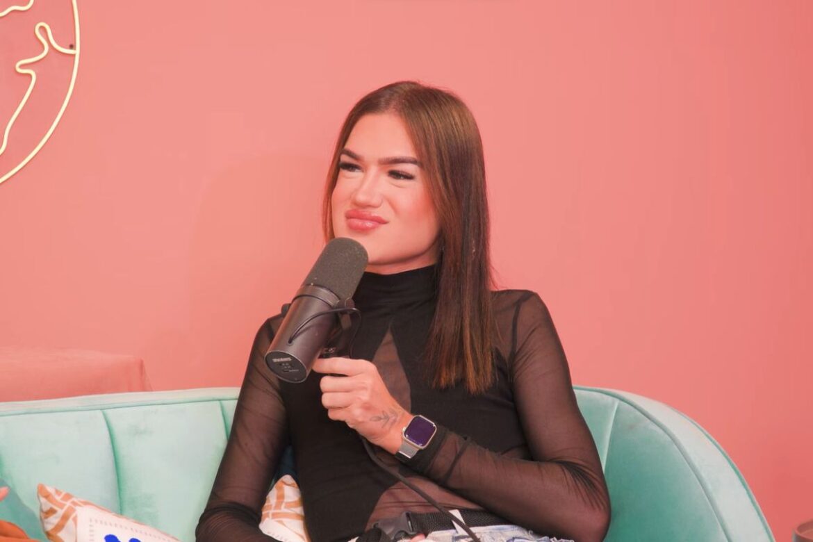 influencer-de-26-anos-diz-ter-sofrido-avc-1-dia-apos-vacina-da-covid
