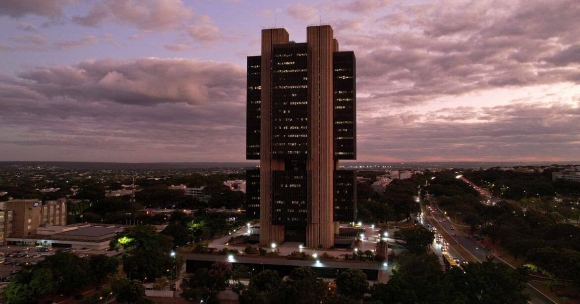 analistas-reduzem-projecao-para-inflacao-este-ano-pela-6a-semana