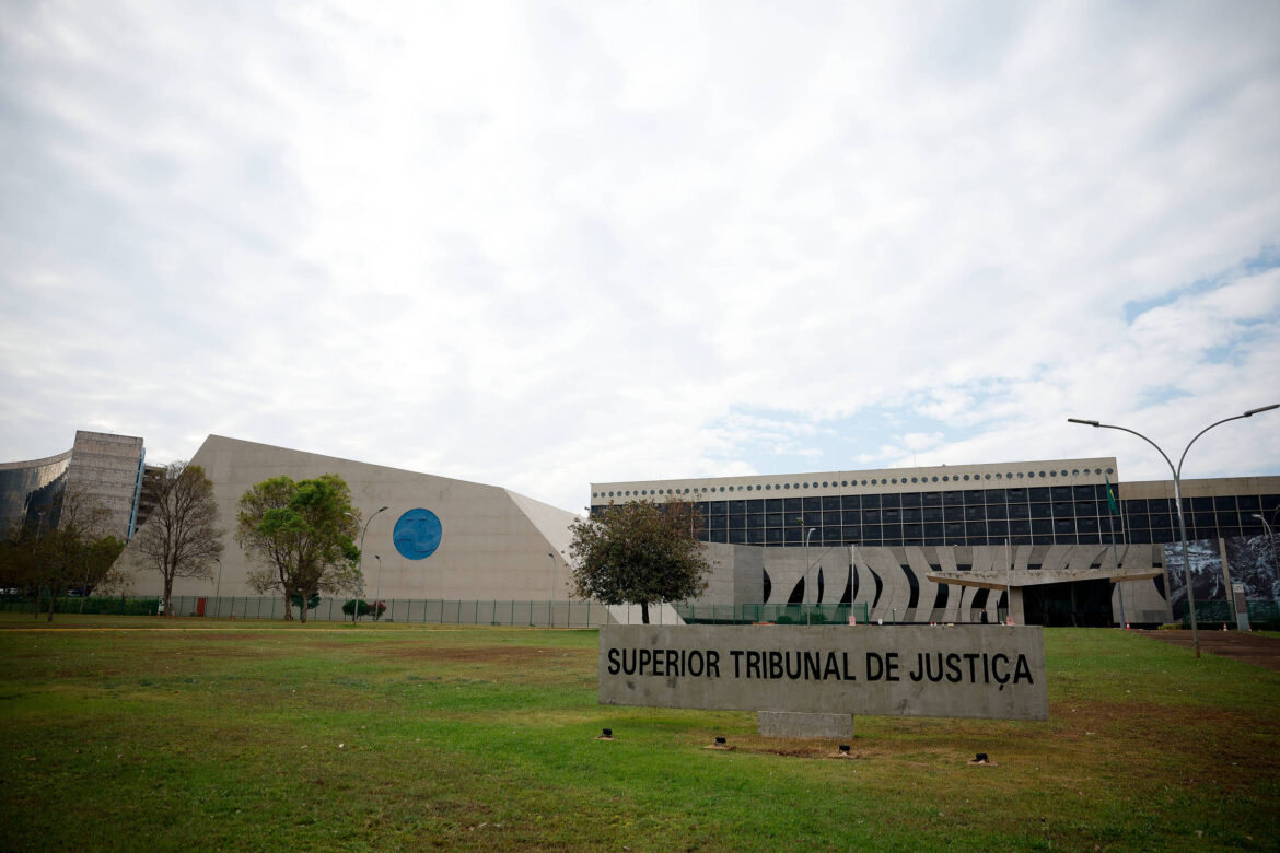 pgr-denuncia-seguranca-sob-acusacao-de-obstruir-apuracao-sobre-venda-de-decisoes-no-stj