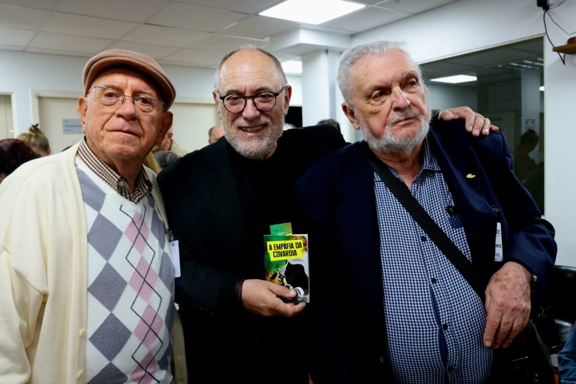 livro-a-empafia-da-covardia-e-argumento-contra-a-anistia-para-golpistas