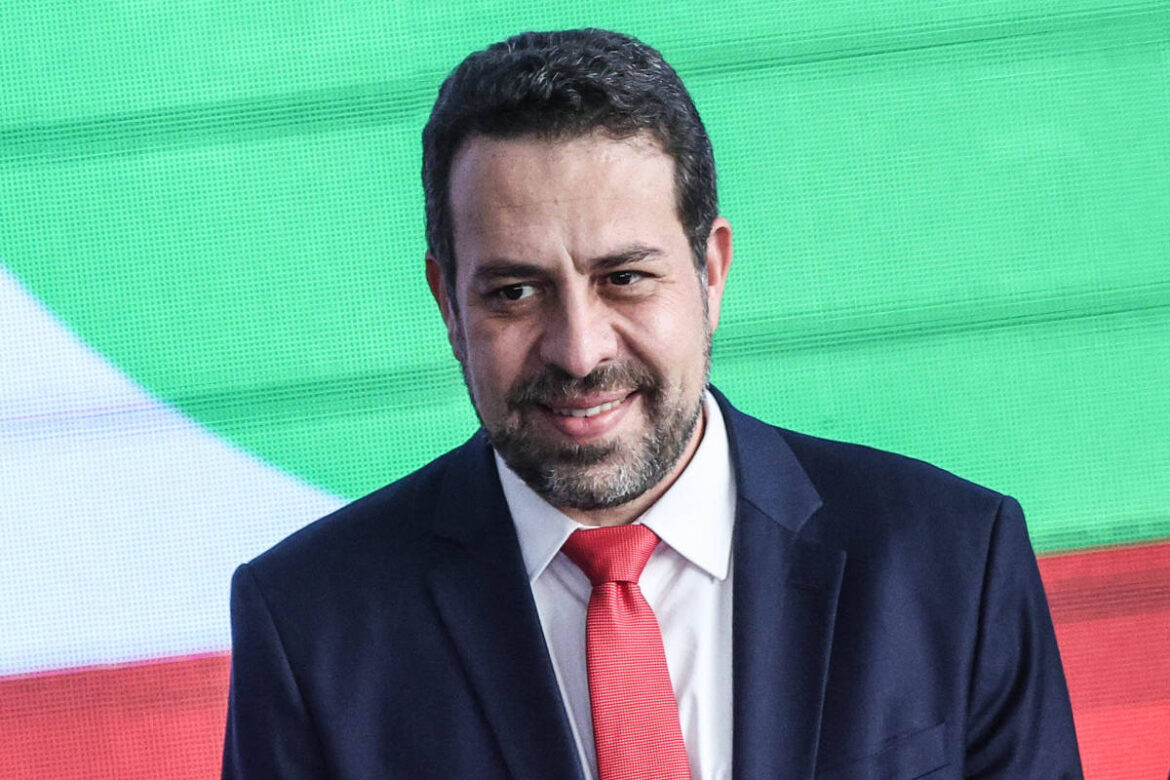 pragmatico,-psol-prioriza-alianca-contra-direita-e-descarta-candidaturas-'para-constar'