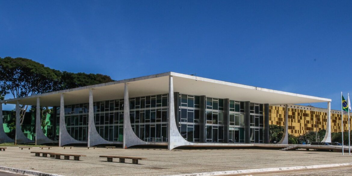 trama-golpista:-reu-preso-nao-podera-assistir-formatura-da-filha