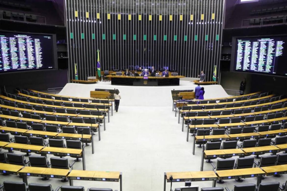 pec-da-reforma-administrativa-tem-debandada-de-deputados