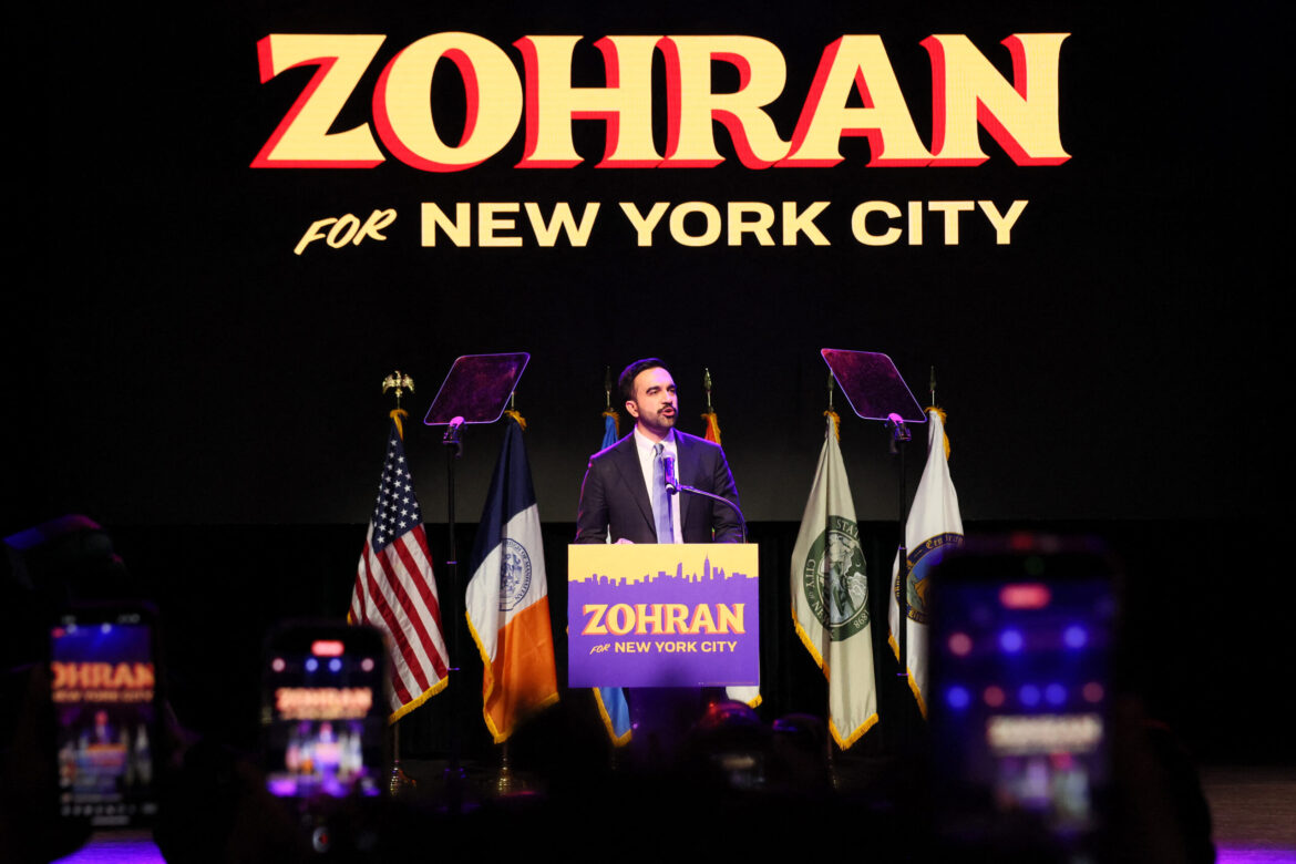 quem-e-zohran-mamdani-e-o-que-defende-o-primeiro-muculmano-eleito-prefeito-de-nova-york