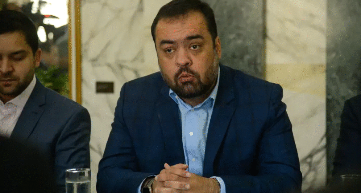 pt-aciona-stf-contra-castro-por-envio-de-dados-do-cv-aos-eua