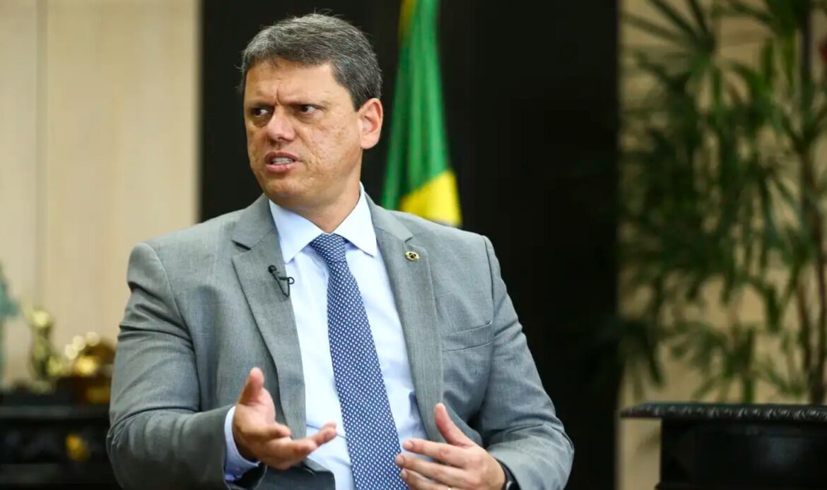 tarcisio-desperdica-oferta-lucrativa-e-vende-terras-publicas-por-10%-do-preco-em-sao-paulo