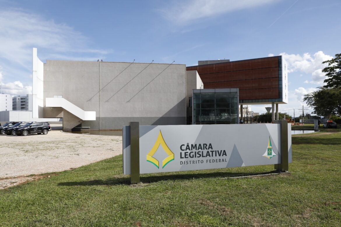 grito-das-periferias:-projeto-leva-demanda-de-jovens-do-df-a-camara-legislativa