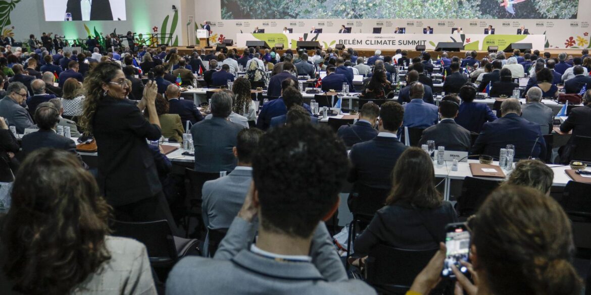 gustavo-petro-critica-ausencia-dos-eua-na-cupula-de-lideres-da-cop30