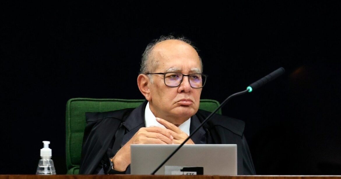 reu-do-8/1-interrompe-evento-de-gilmar-em-buenos-aires