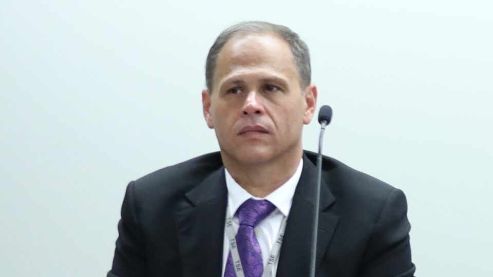 moraes-e-zanin-votam-para-tornar-tagliaferro-reu-por-atentado-a-democracia-e-outros-3-crimes