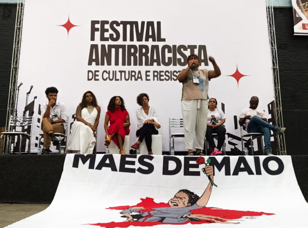 maes-de-assassinados-pela-pm-e-familiares-de-presos-denunciam-brasil-da-chacina-em-sp:-a-gente-nao-faz-um-filho-para-ser-morto-na-mao-da-policia