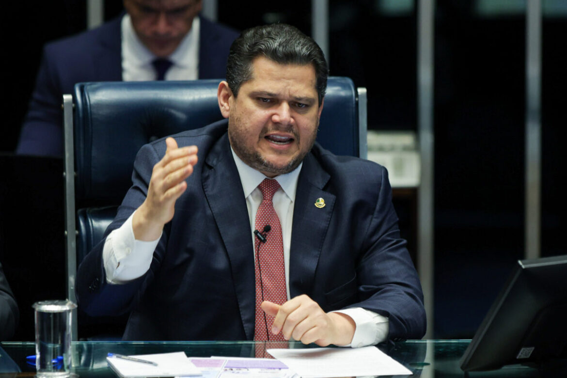 senado-deve-demorar-a-votar-projeto-que-dificulta-aborto-em-menores