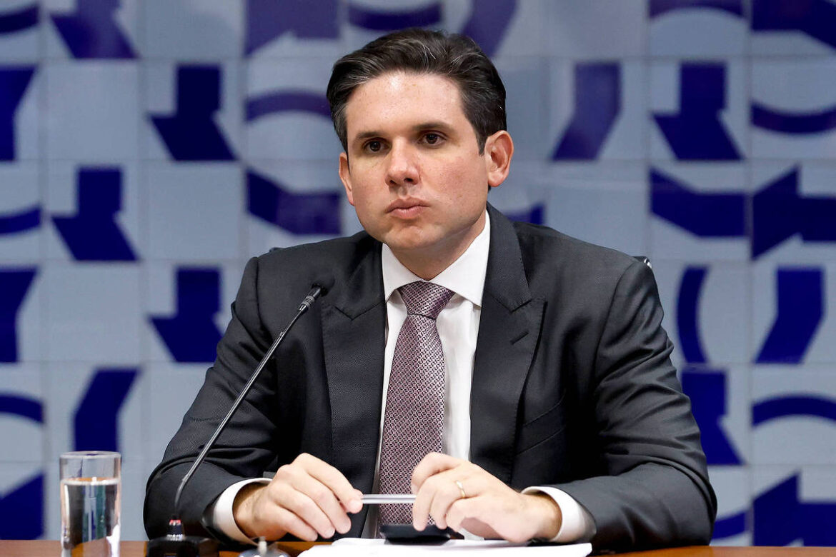 escolha-de-derrite-para-projeto-reforca-desconfianca-do-governo-lula-sobre-motta-apos-aproximacao