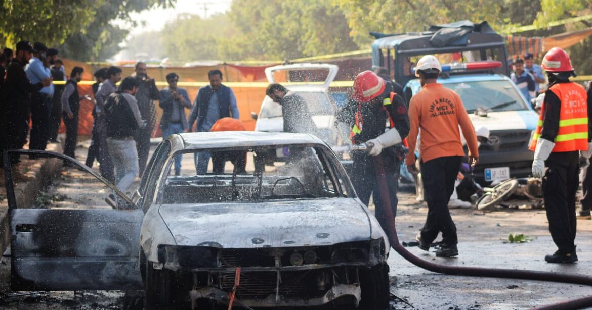 atentado-suicida-na-capital-do-paquistao-mata-12-pessoas-e-aumenta-tensao-regional