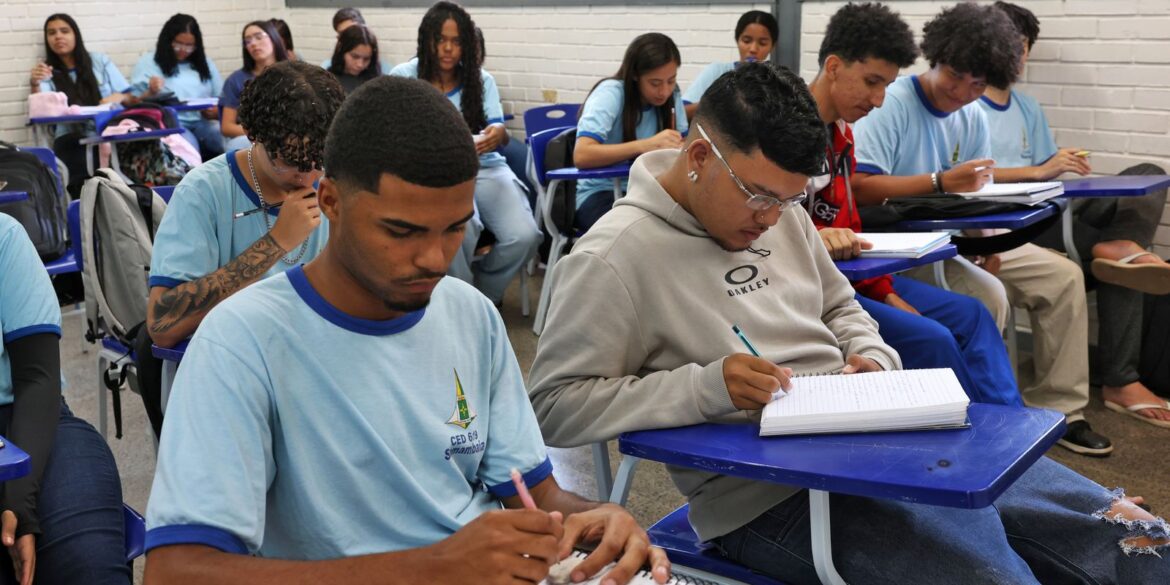 beneficiario-do-pe-de-meia-ganha-r$-200-se-fizer-dois-dias-de-enem