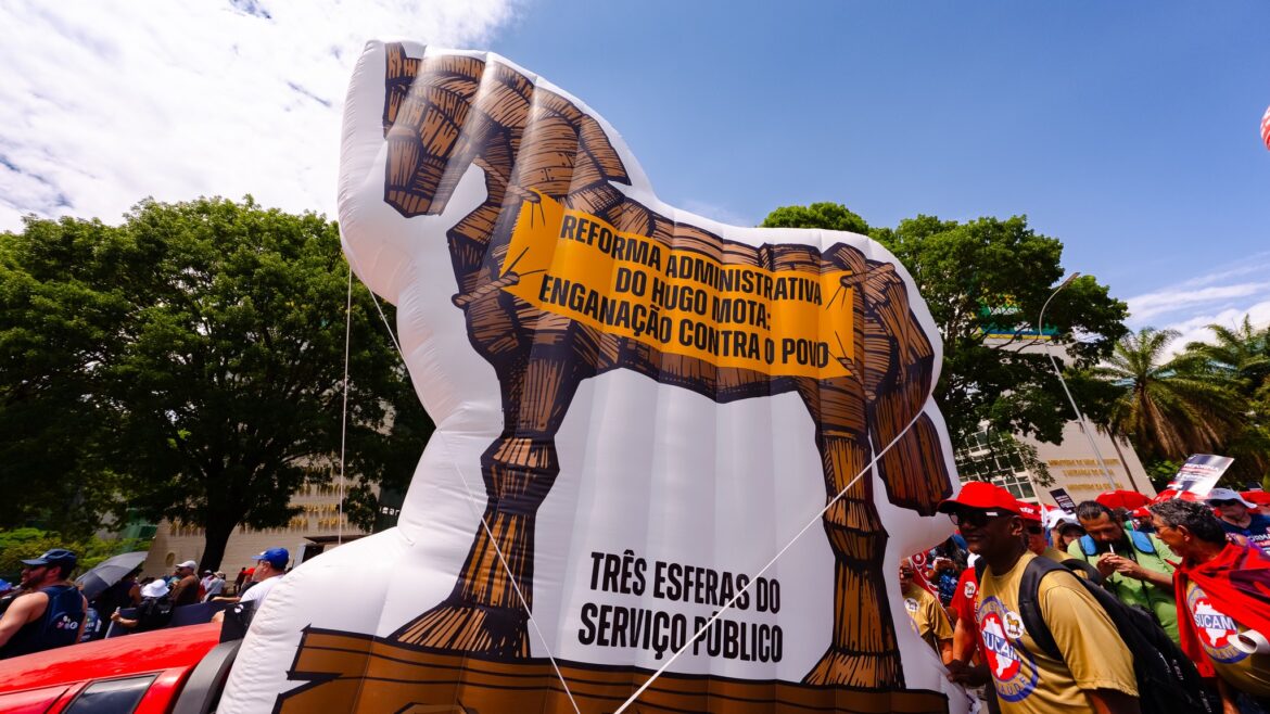 a-nova-reforma-administrativa:-o-arcabouco-fiscal-dos-servidores-e-a-substituicao-do-rju-pelo-trabalho-temporario