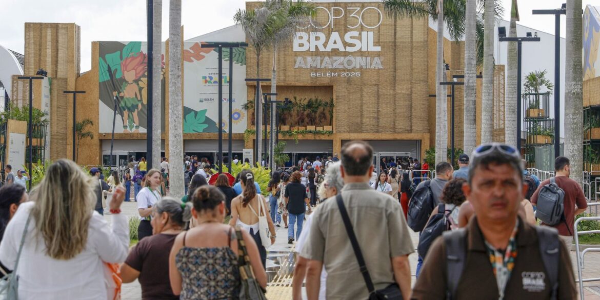 cupula-dos-povos-traz-perspectiva-social-e-ambiental-a-cop30