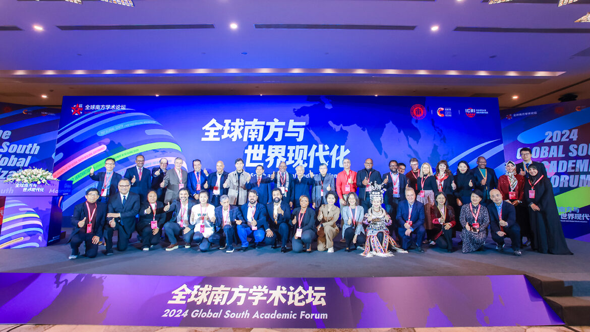ha-uma-necessidade-urgente-de-conexao-entre-os-intelectuais-e-pensadores-do-sul-global,-diz-secretario-geral-de-forum-chines