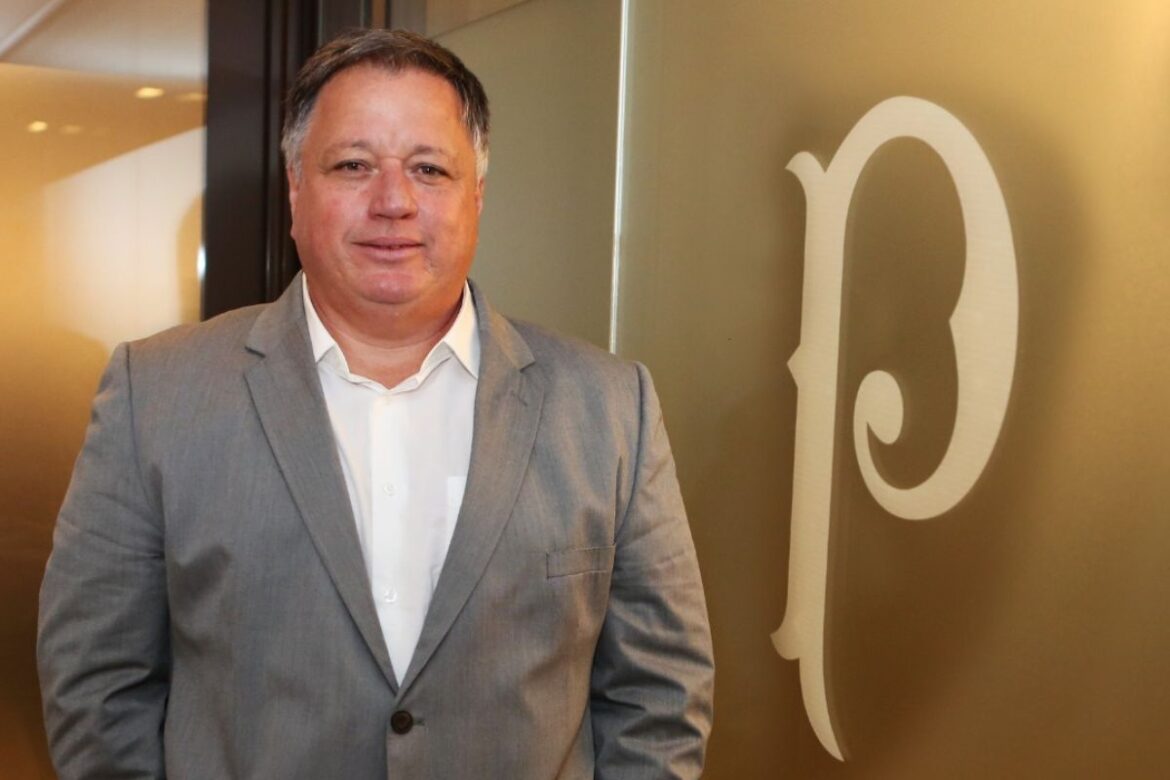 diretor-do-palmeiras-pede-que-luta-por-titulo-nao-tenha-interferencias
