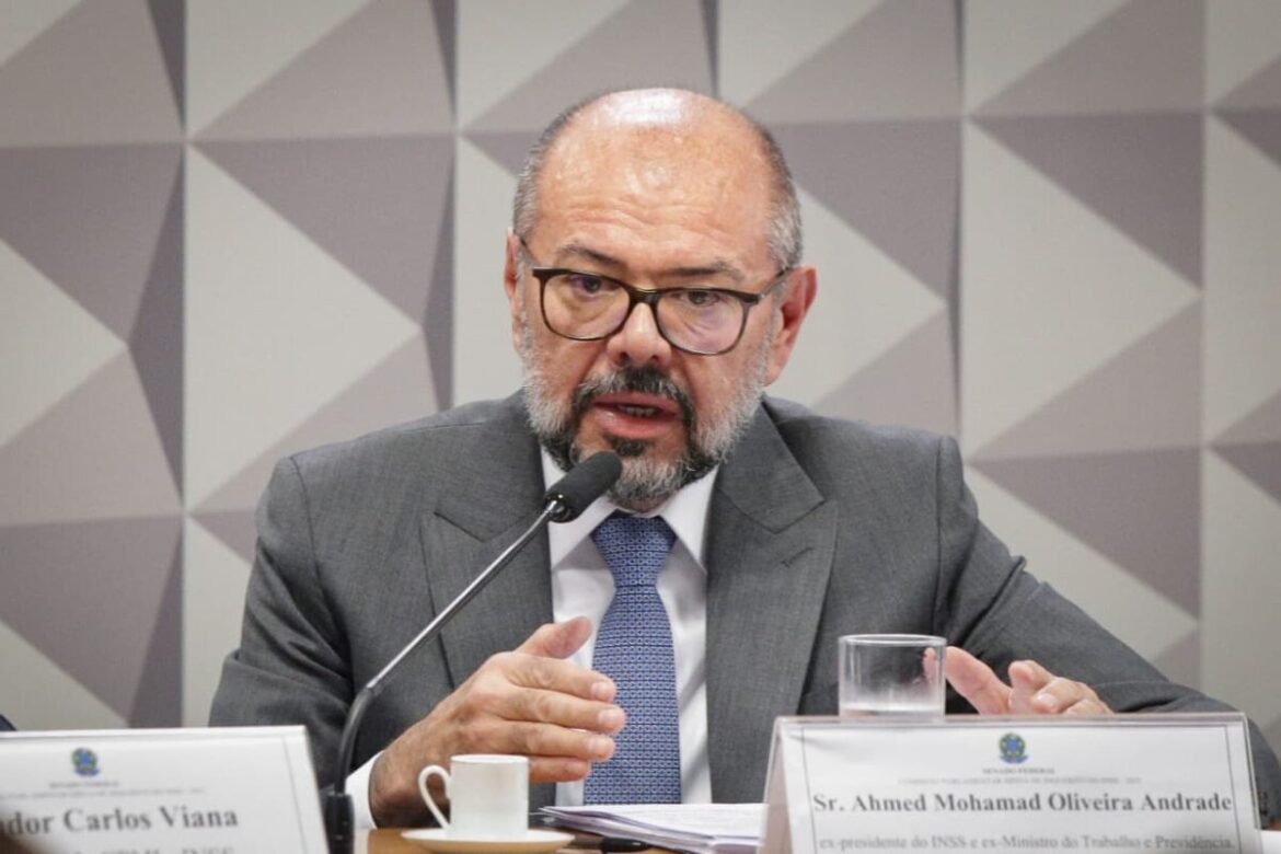 governo-estranha-ex-ministro-de-bolsonaro-ter-sido-poupado-de-prisao