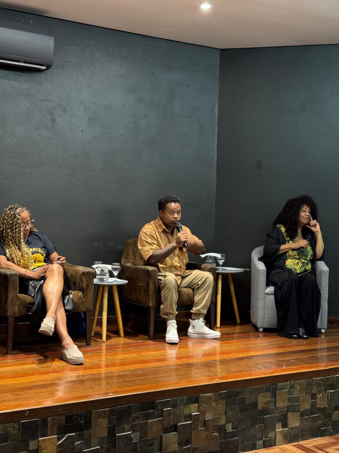 lancamento-do-livro-de-eduardo-tamborero-debate-racismo,-violencia-estatal-e-resistencia-cultural