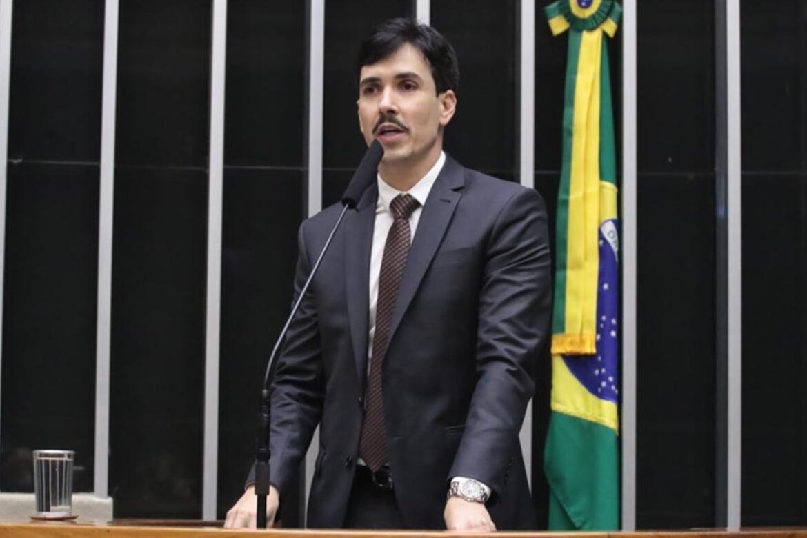 farra-do-inss:-entidade-pagou-r$-14,7-milhoes-a-deputado-de-mg,-diz-pf