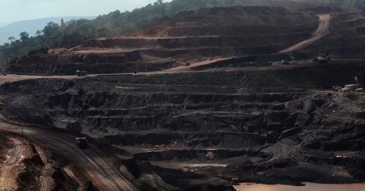 minerio-de-ferro-oscila-conforme-investidores-digerem-dados-mistos-da-china