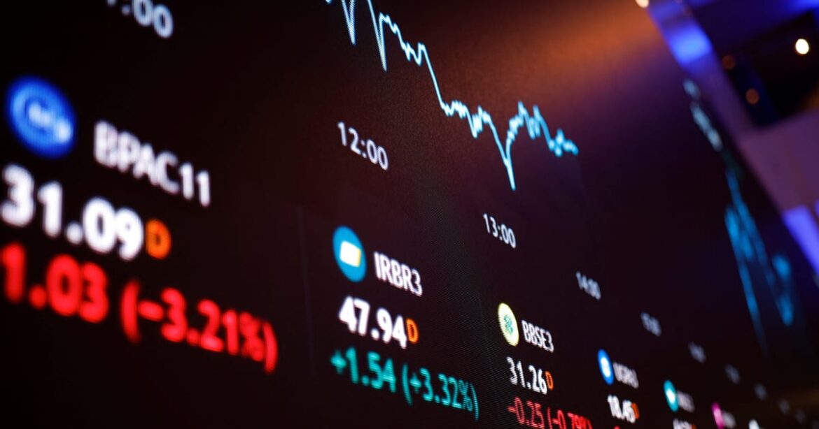 ibovespa-volta-a-superar-158-mil-pontos-com-apoio-de-petrobras-e-localiza