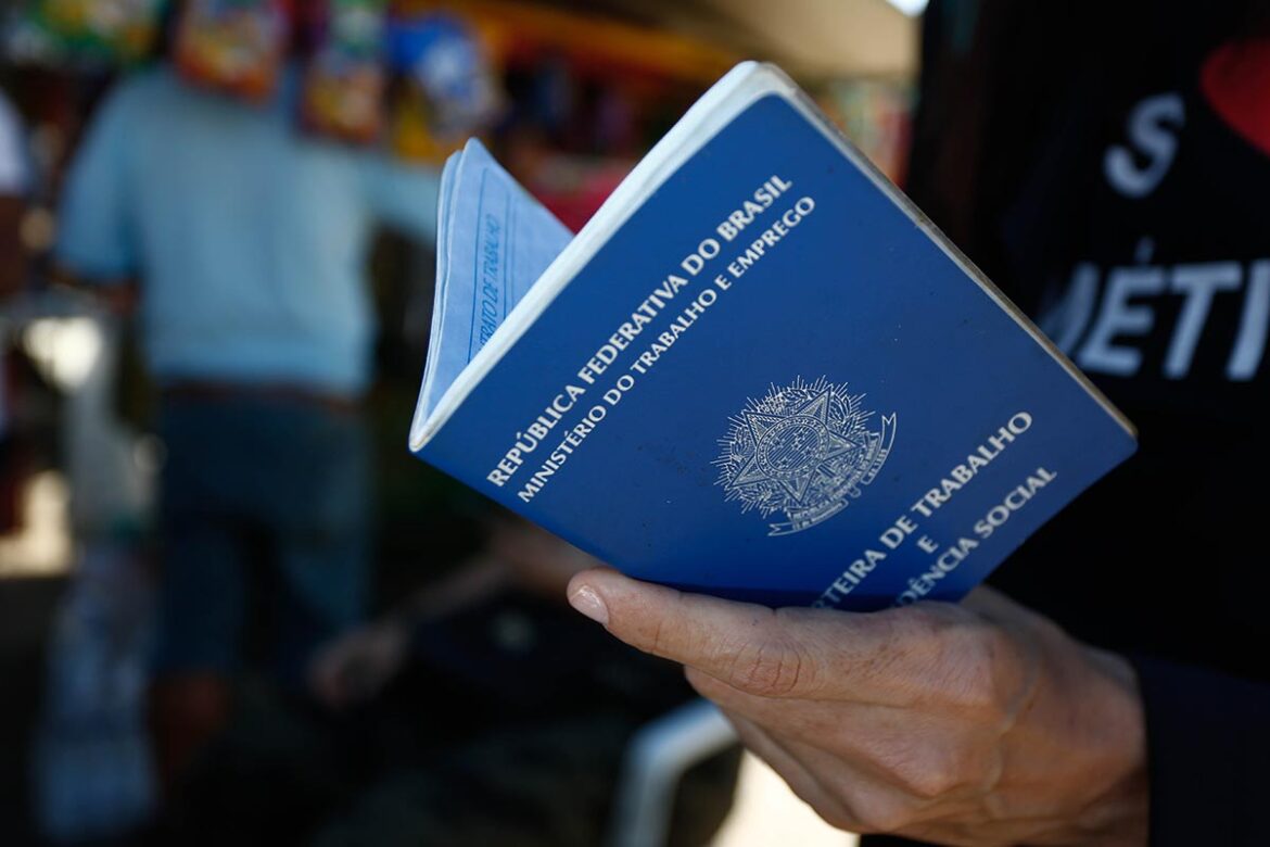agencia-do-trabalhador-comeca-a-semana-com-mais-de-mil-vagas