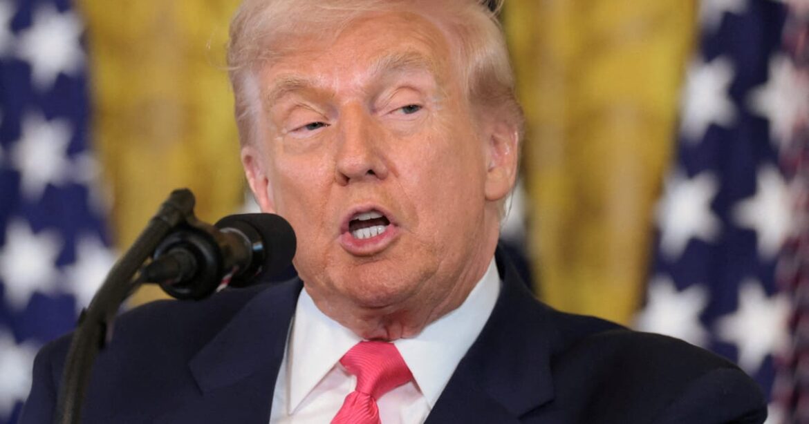 trump-muda-posicao-sobre-arquivos-de-epstein-e-pede-a-republicanos-que-votem-a-favor-da-liberacao