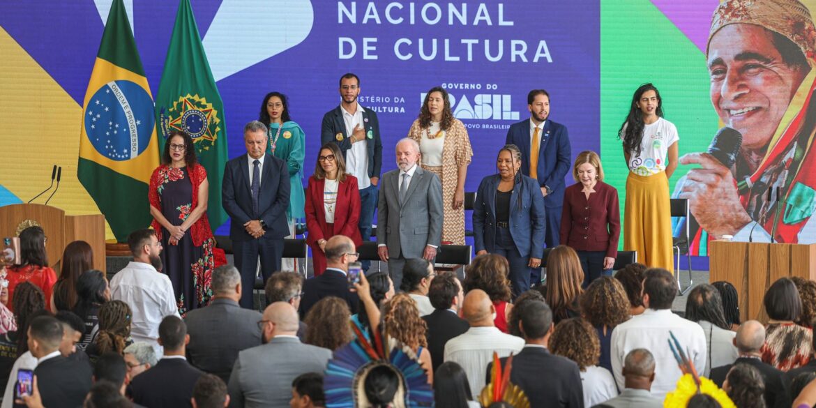 lula-envia-ao-congresso-plano-nacional-de-cultura