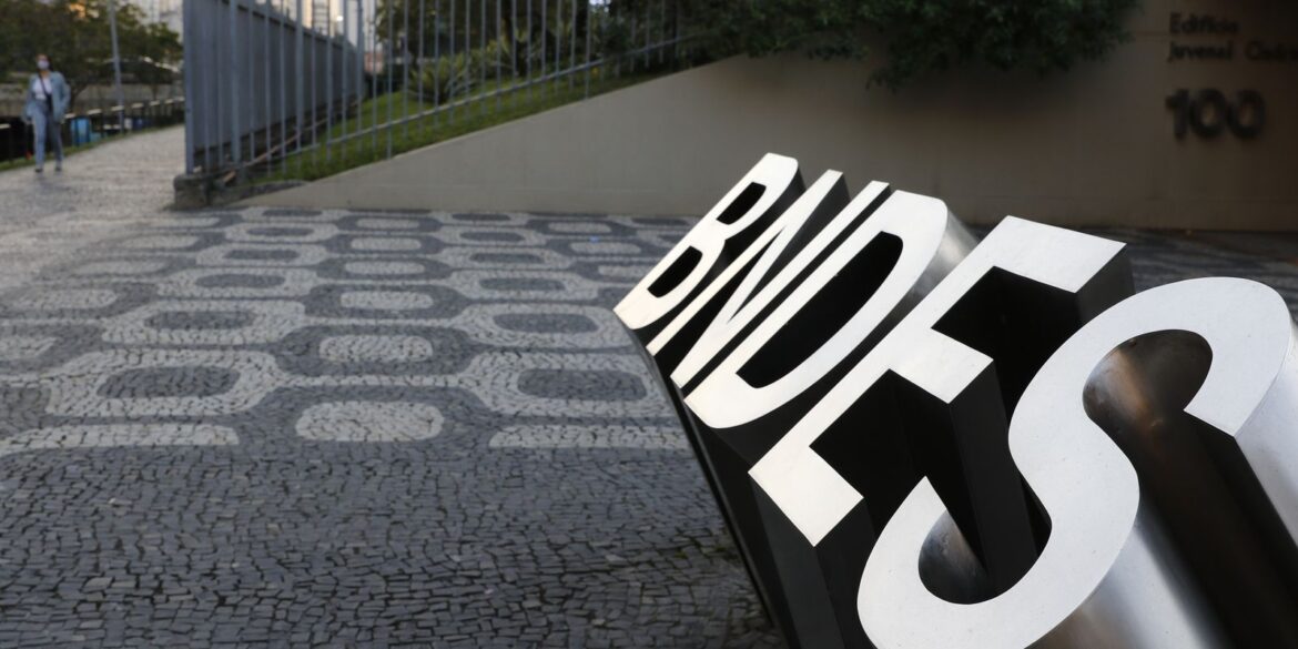 na-cop30,-bndes-seleciona-100-startups-para-programa-de-aceleracao