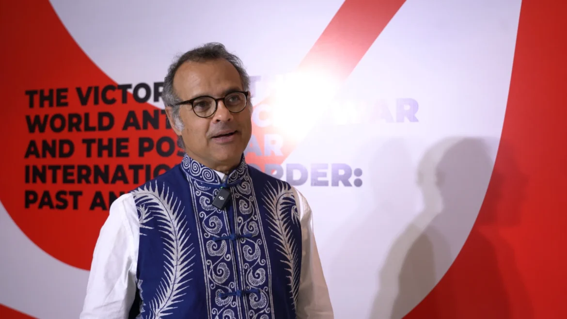 ha-uma-revitalizacao-do-pensamento-do-sul-global,-diz-vijay-prashad-em-forum-na-china
