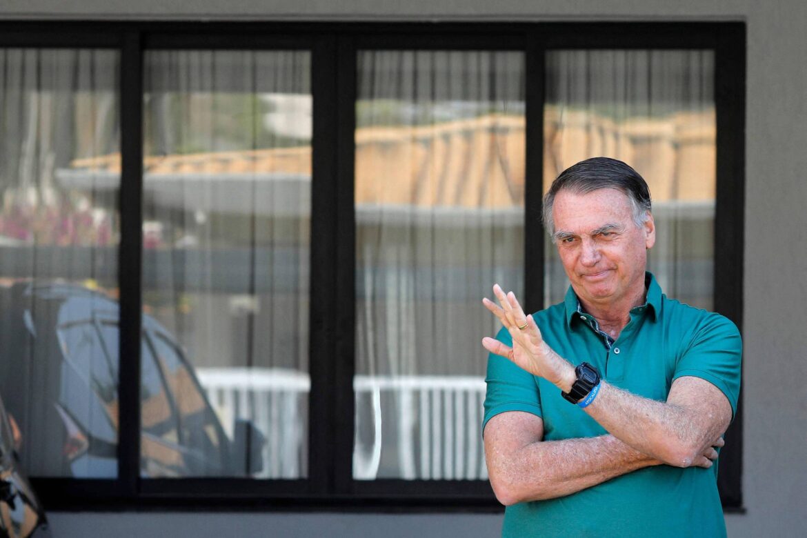 bolsonarismo-sofre-2a-tentativa-de-debandada,-e-filhos-de-ex-presidente-reagem