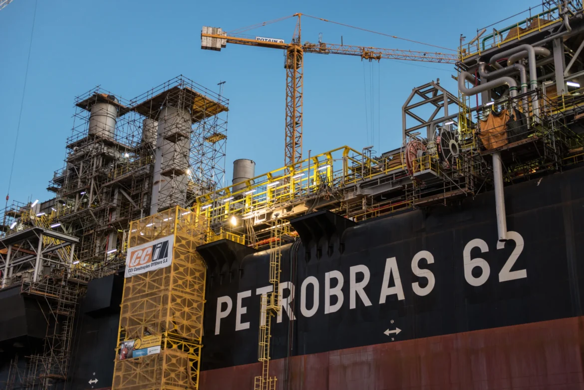 petrobras-anuncia-descoberta-de-petroleo-na-bacia-de-campos-(rj)
