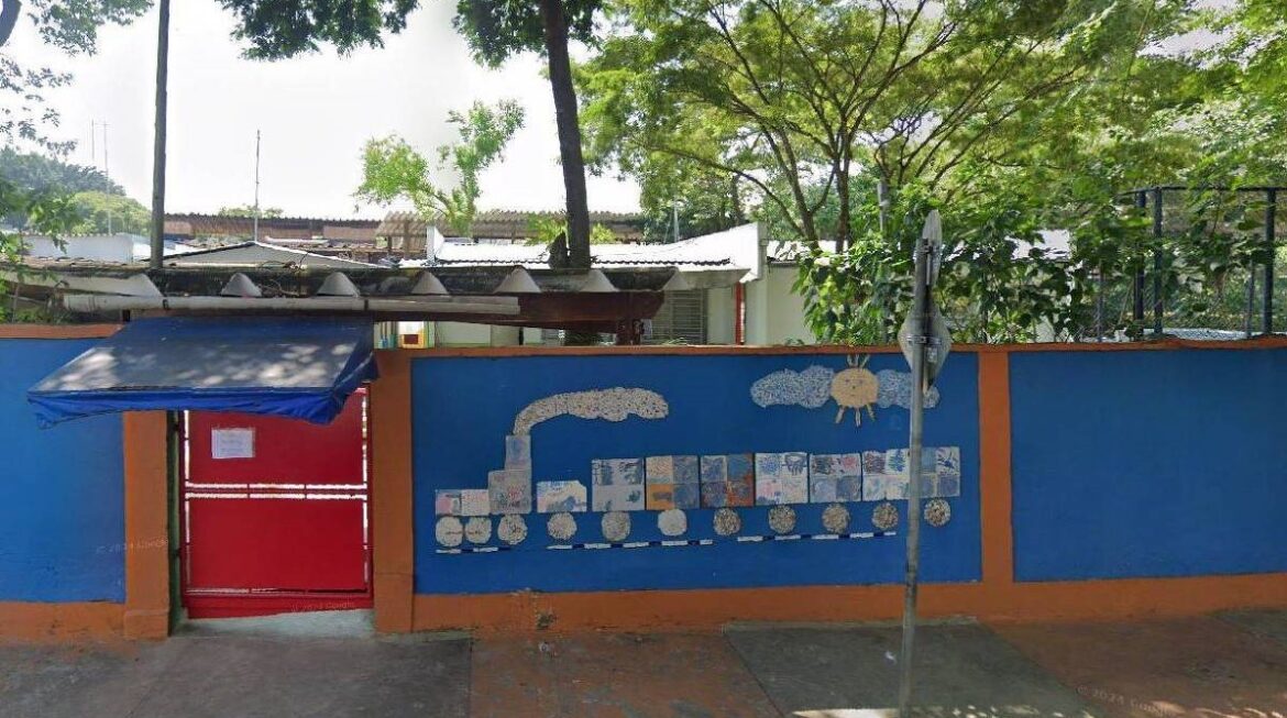 sargento-da-pm-leva-policiais-armados-para-intimidar-diretora-de-escola-por-atividade-sobre-orixas