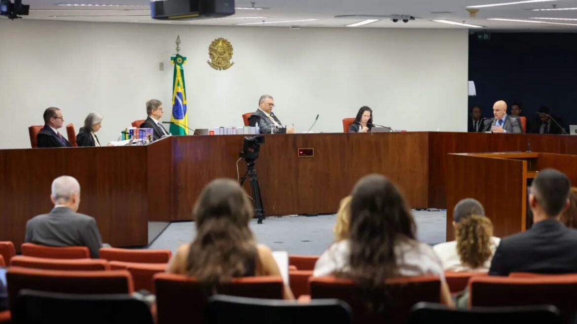 stf-condena-9-reus-do-nucleo-3-da-trama-golpista,-com-penas-de-ate-24-anos