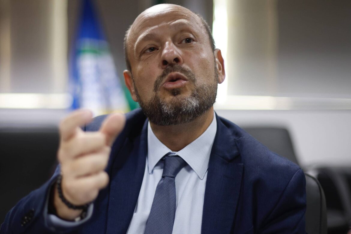 relator-da-cpmi-ve-tentativa-de-fritura-do-presidente-do-inss-e-critica-no-2-do-orgao
