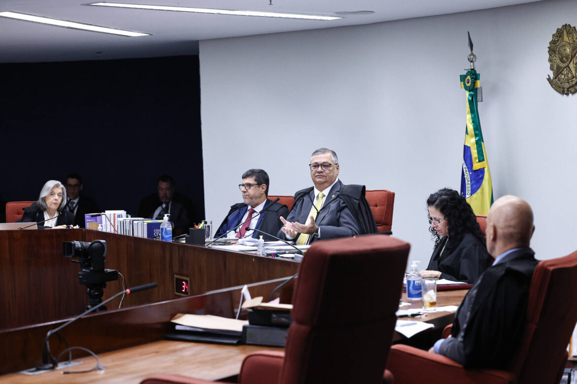 stf-absolve-pela-1a-vez-reu-na-trama-golpista,-considera-mais-9-culpados-e-acumula-24-condenacoes