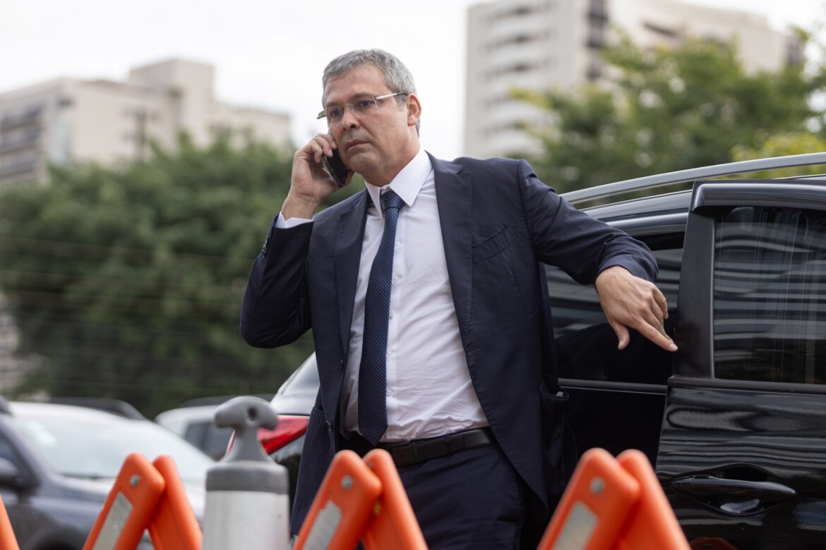 lindbergh-cita-haddad-como-nome-mais-forte-ao-governo-de-sp