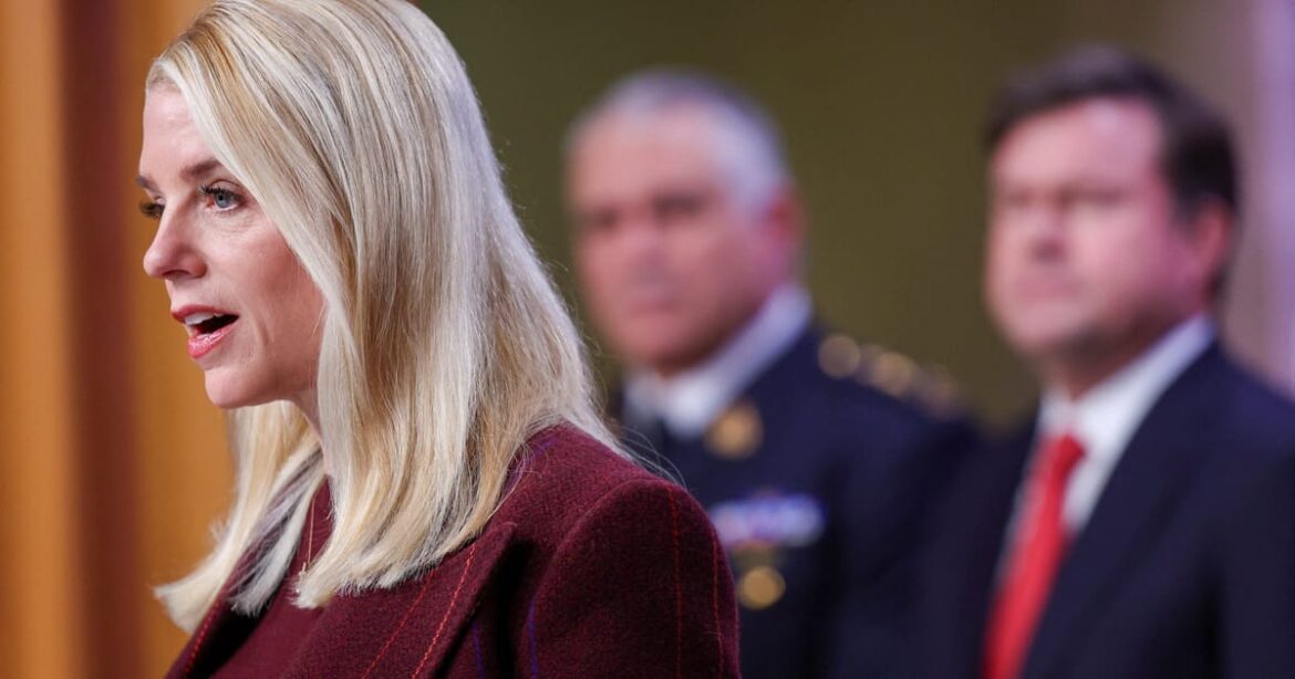 departamento-de-justica-dos-eua-divulgara-arquivos-de-epstein-em-30-dias,-diz-bondi