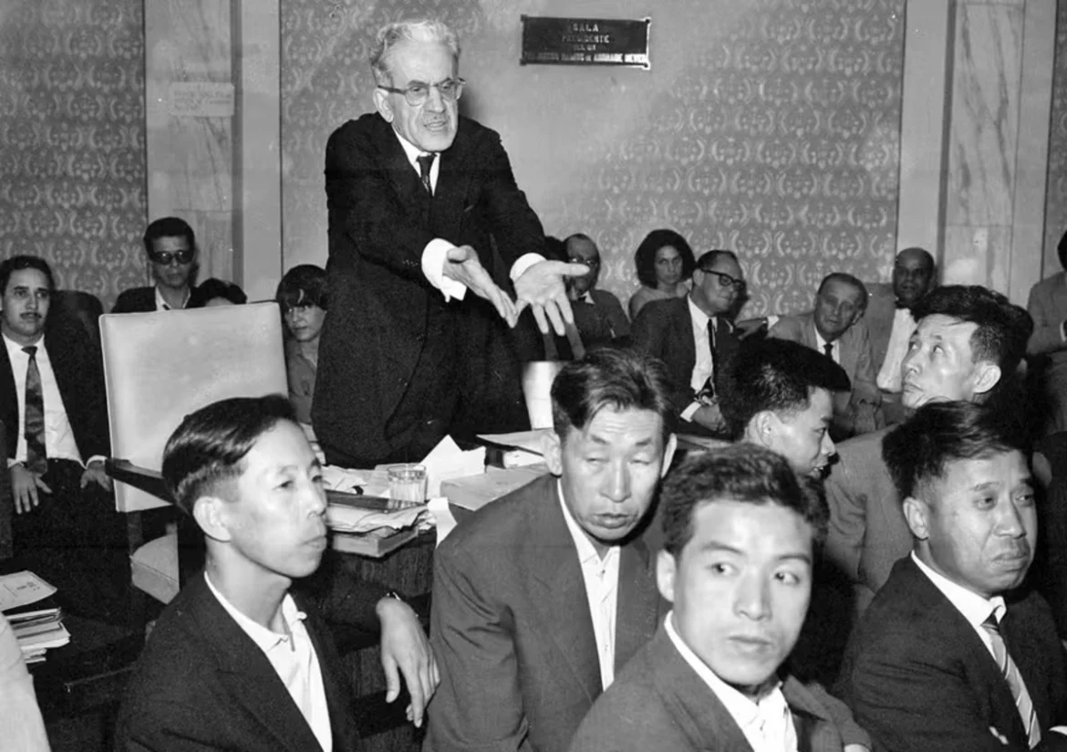 apos-61-anos,-justica-militar-arquiva-processo-contra-chineses-presos-e-torturados-na-ditadura