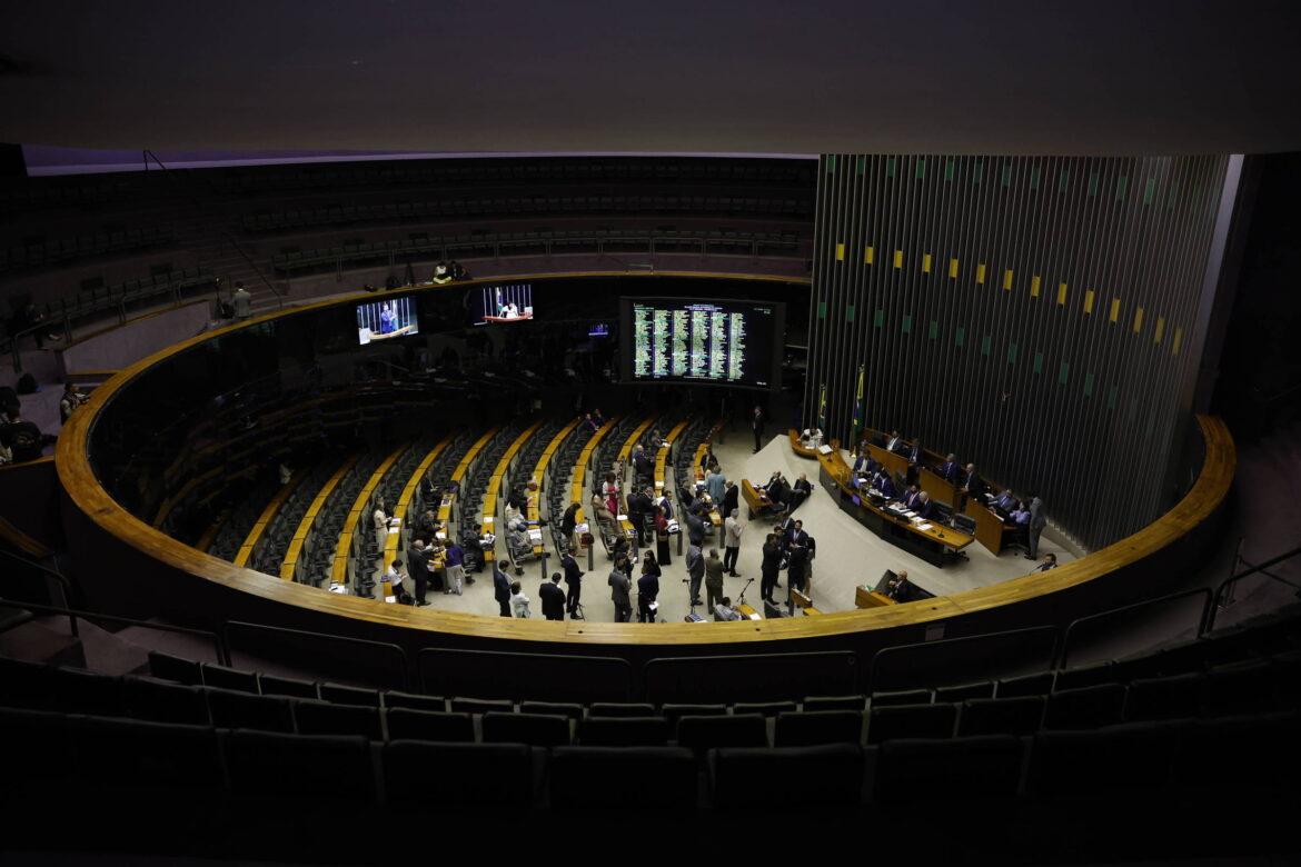 projeto-contra-faccoes-se-transformou-em-instrumento-de-politizacao,-diz-criminalista