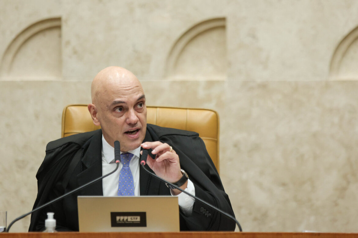 moraes-cita-risco-de-fuga-de-bolsonaro-para-embaixada-dos-eua