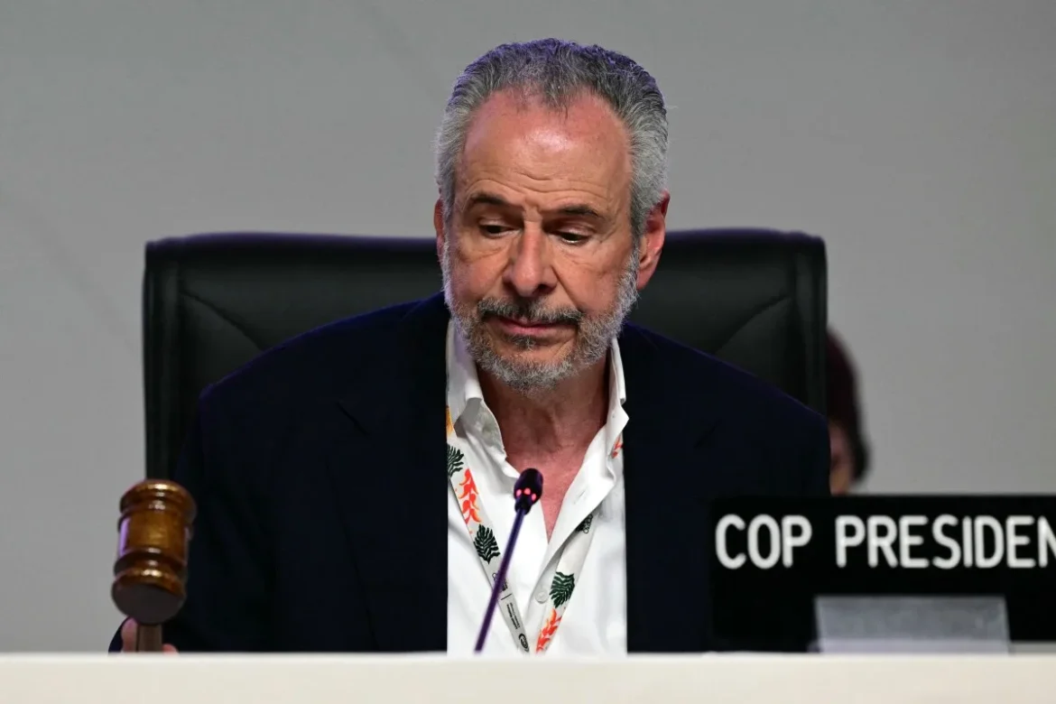 acordo-da-cop30-ignora-combustiveis-fosseis-e-preve-triplicar-financiamento-para-adaptacoes-climaticas